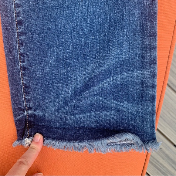 Old Navy Mid Wash Flare Jeans — Size 2R - Picture 2 of 6